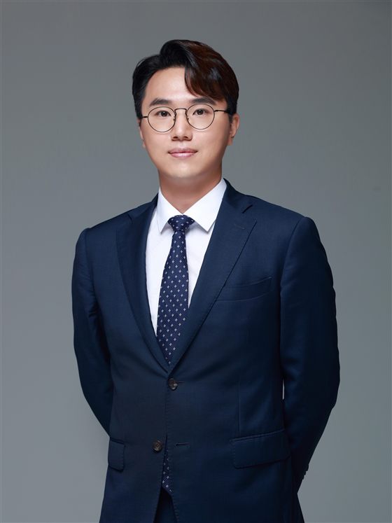 변호사 사진