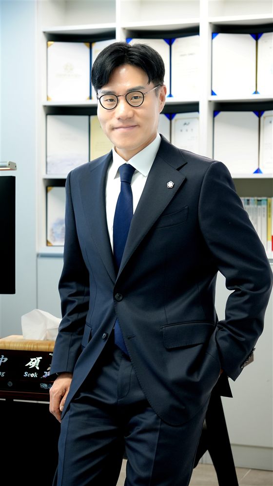 변호사 사진